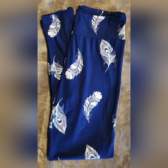 LuLaRoe Blue Leggings with White Feather Design - Picture 1 of 2